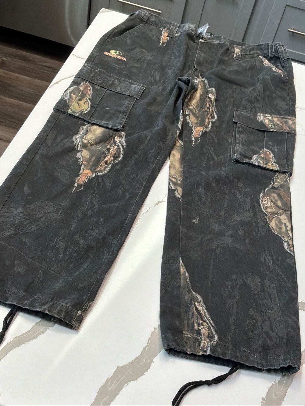Mossy Oak New 36/38 Black Washed Denim Pants Camo Trim Cargo Mens Bottom String